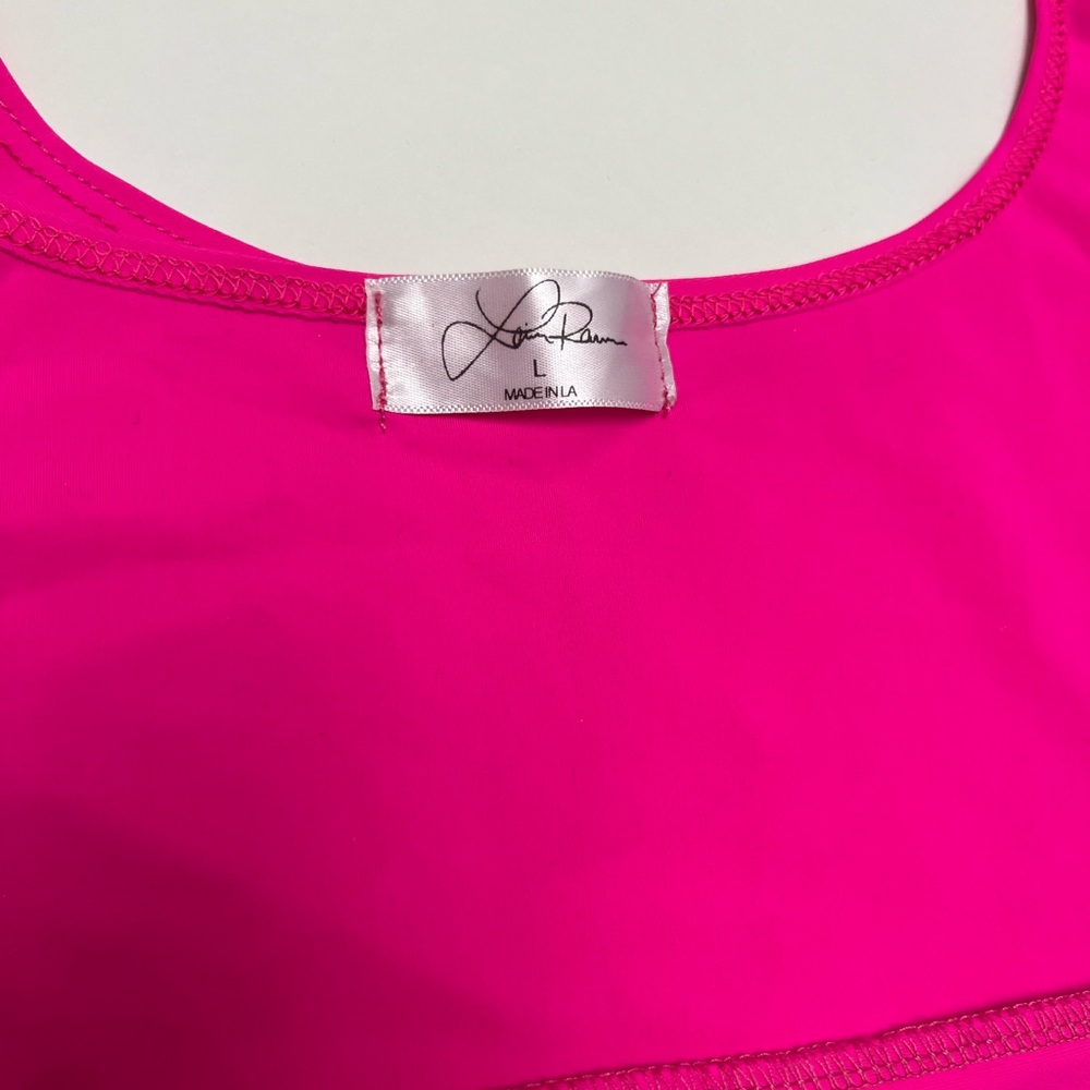 NWOT โ๏ธ๐โ๏ธ Laina Rauma hot pink High Jump biKini top - Picture 8 of 17